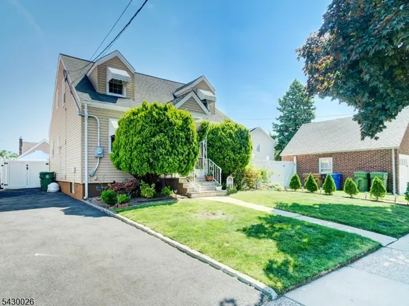 610 Laurita St, Linden City, NJ 07036