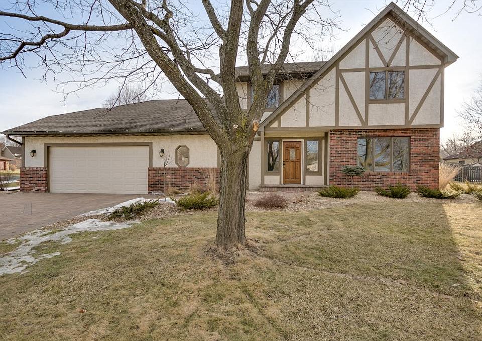 1st image of 1528 Royal Hills Dr