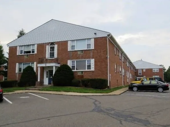 565 Grove St APT C014, Clifton, NJ 07013