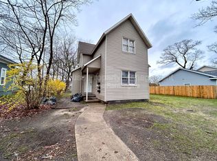 1461 Leahy St #1, Muskegon, MI 49442