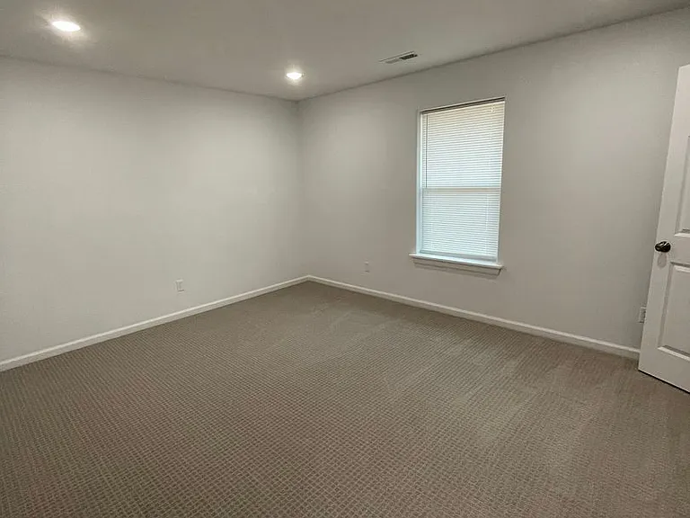 432 E James Dr — Photo 13