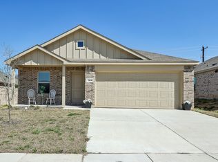 1364 Beach Dr, Azle, TX 76020