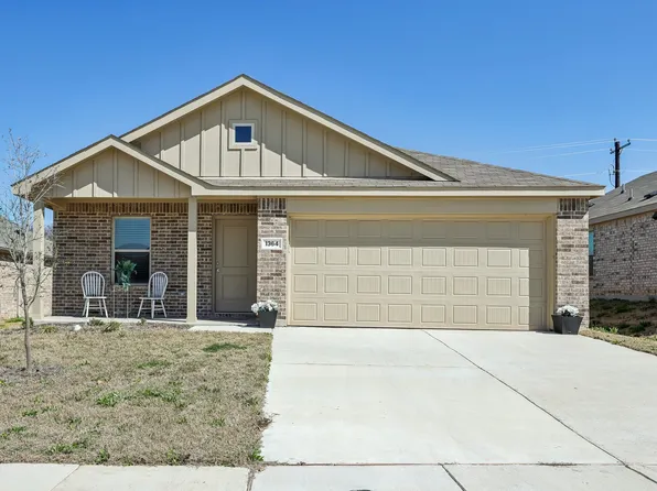 1364 Beach Dr, Azle, TX 76020