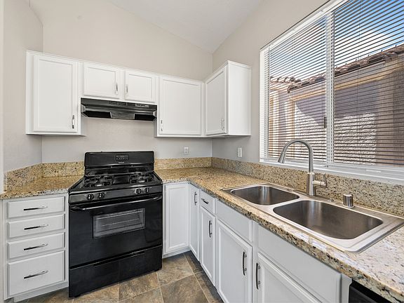 5th image of 9588 Ensworth St