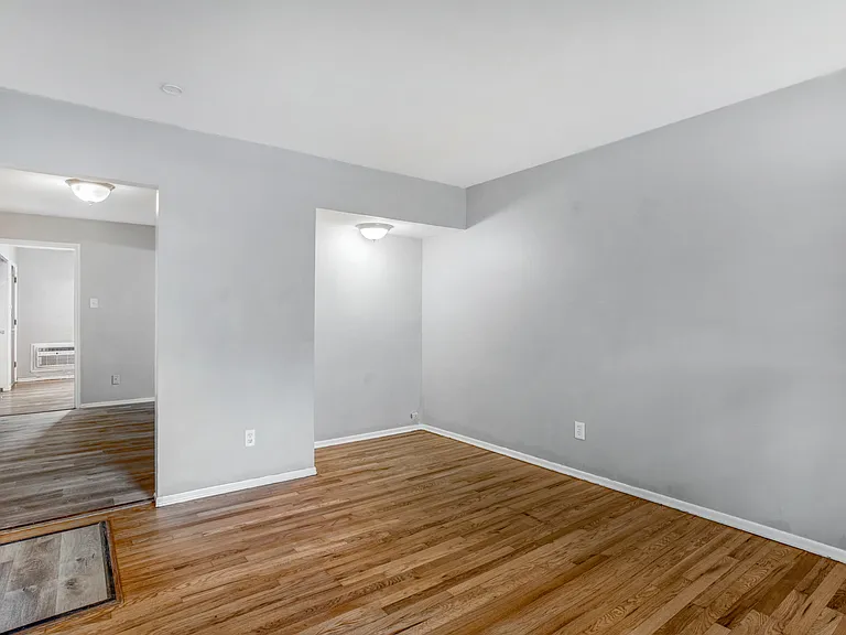 3003 Laclede Station Rd #A — Photo 11
