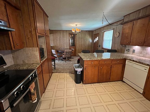 4th image of 8860 Chigger St