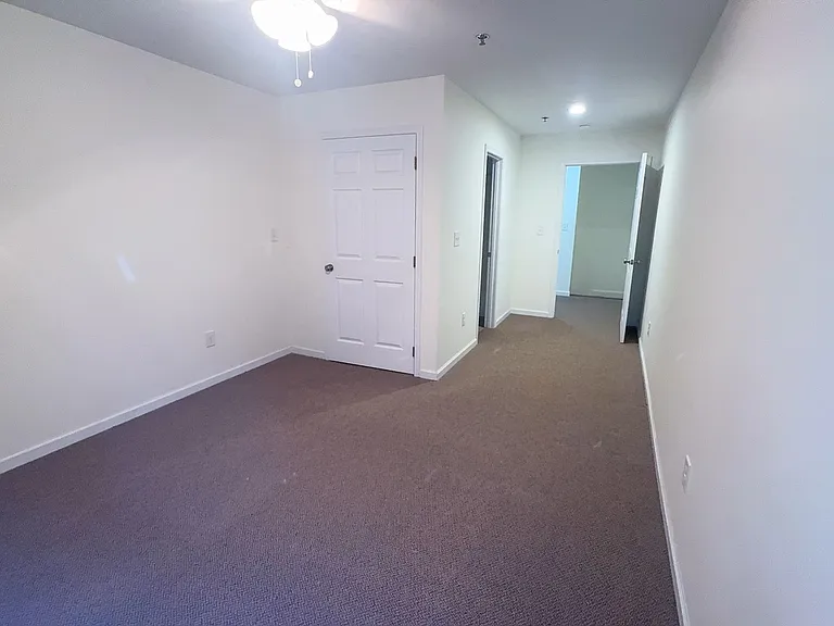 813 3rd Ave — Photo 34