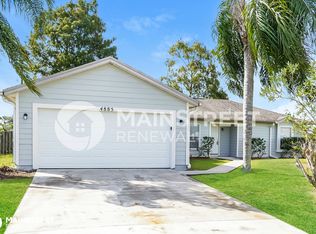 4885 NW Ironton Ave, Port Saint Lucie, FL 34983
