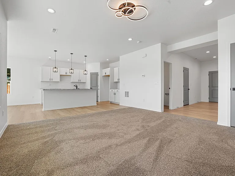3727 Lander Ln — Photo 11