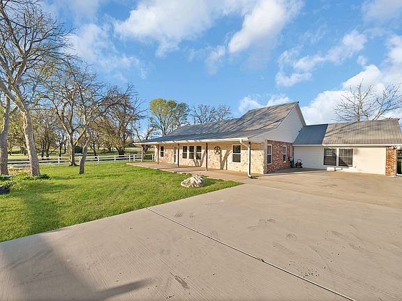 4th image of 109 Pioneer Ct