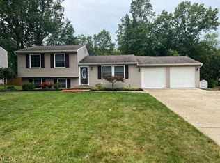 628 Laurelwood Dr SE, Warren, OH