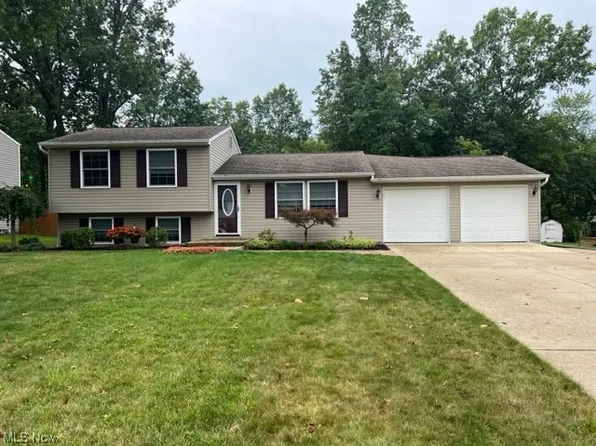628 Laurelwood Dr SE, Warren, OH 44484