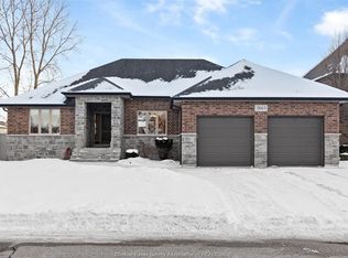 2665 Lovell Cres, Lasalle, ON N9H 2R3