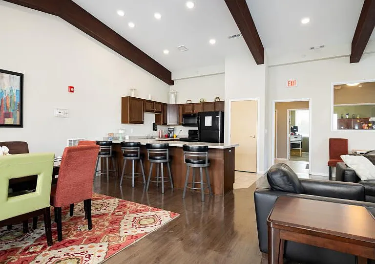 Regency Apartment Homes — Photo 31