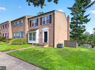 6643 Green Ash Dr, Springfield, VA 22152