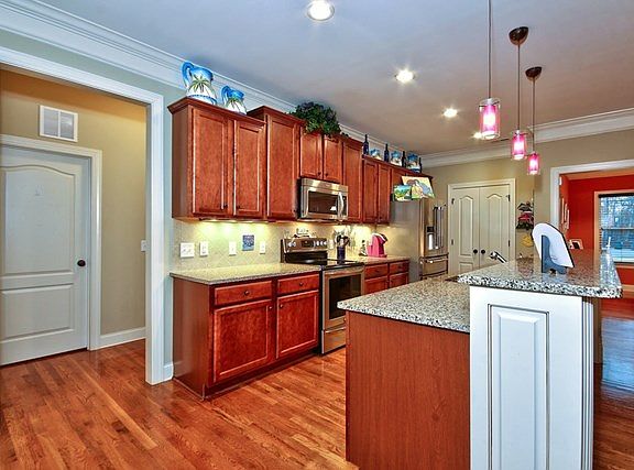 5th image of 50 Peanut Cir