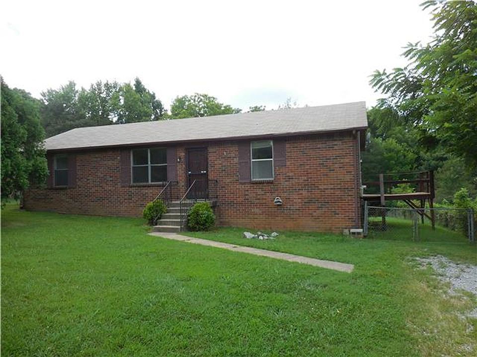 1st image of 1330 Courtney Dr
