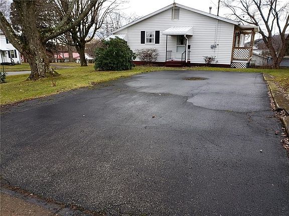 4-Car Driveway