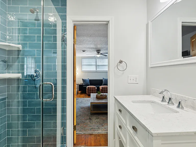 1104 Dickson Ave — Photo 15
