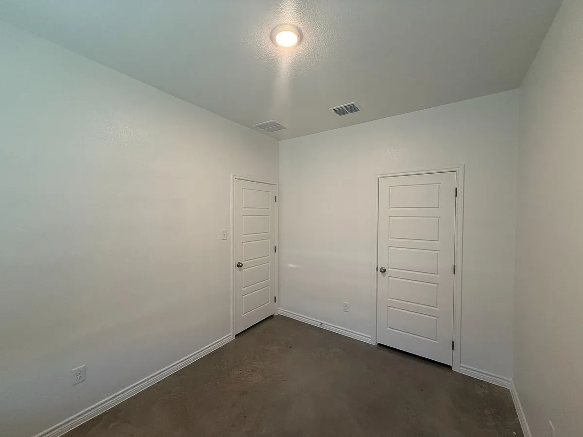 Building Photo - 3808 American Elm Dr #A