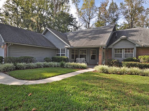 4th image of 11876 Olde Oaks Ct S