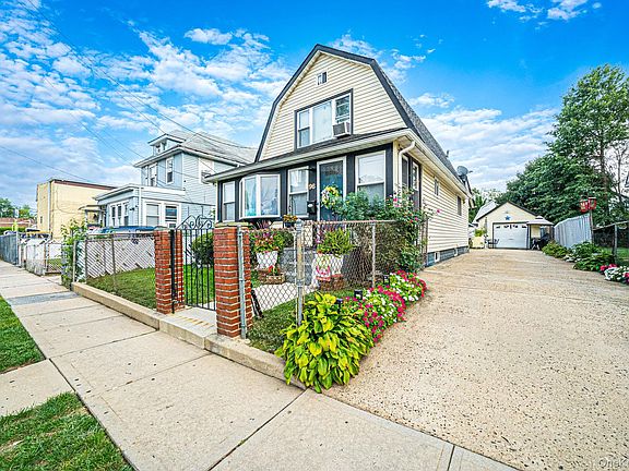 3rd image of 96 Van Cott Avenue