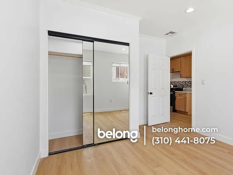 1702 W 43rd St — Photo 8