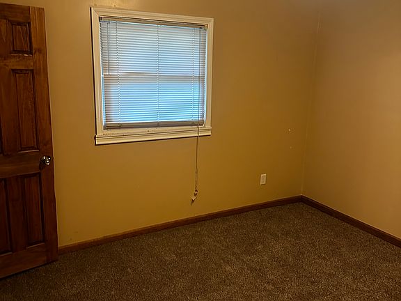 2nd image of 1775 Milburn Ave #1
