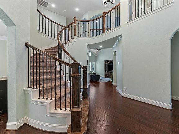 5th image of 27510 Blackstone Canyon Lane