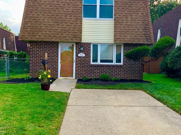 2192 Conwell Ave, Philadelphia, PA 19115