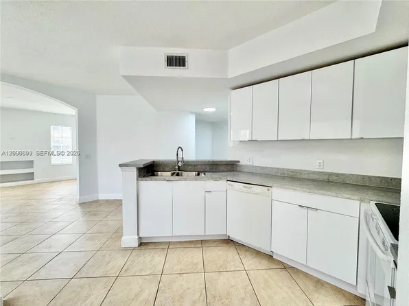 507 Belmont Ln, Pompano Beach, FL
