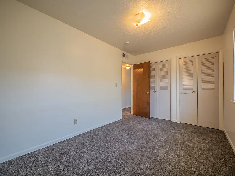 Campus View Apartments — Photo 52