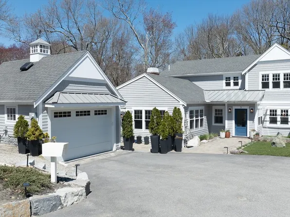 5 Smith Way, Hingham, MA 02043