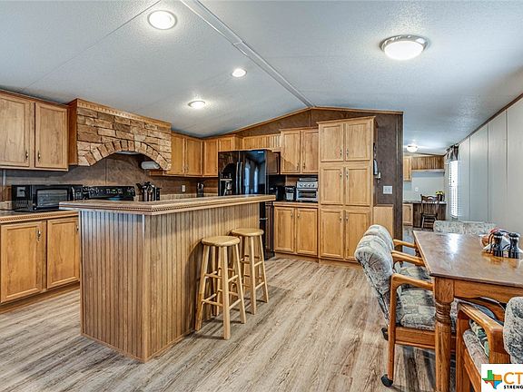5th image of 1511 Moss Rose Ln