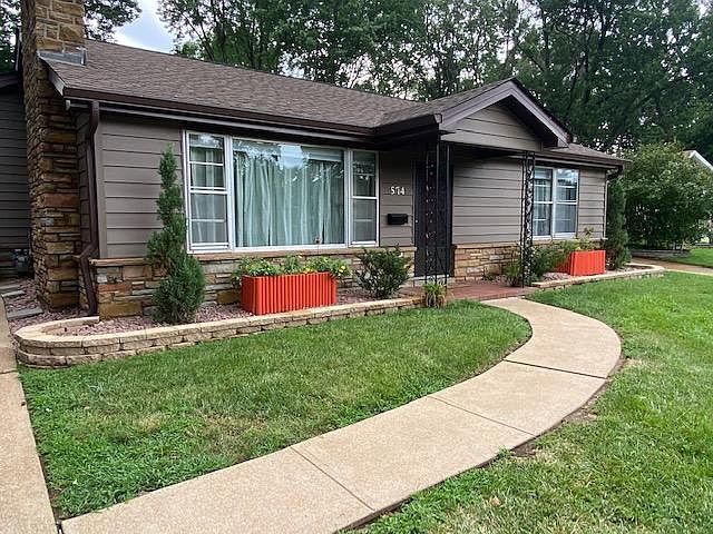 1st image of 574 Drury Ln