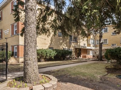 7319 N Oakley Ave APT 3A, Chicago, IL, 60645