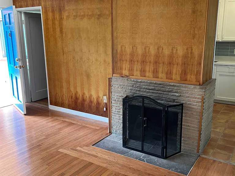 1627 Grant St #D — Photo 8
