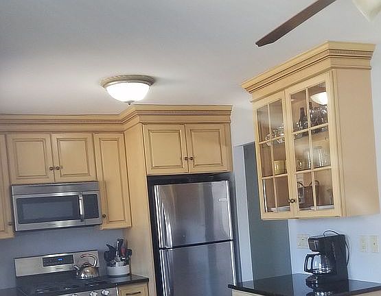 4th image of 136 Leaf Ln