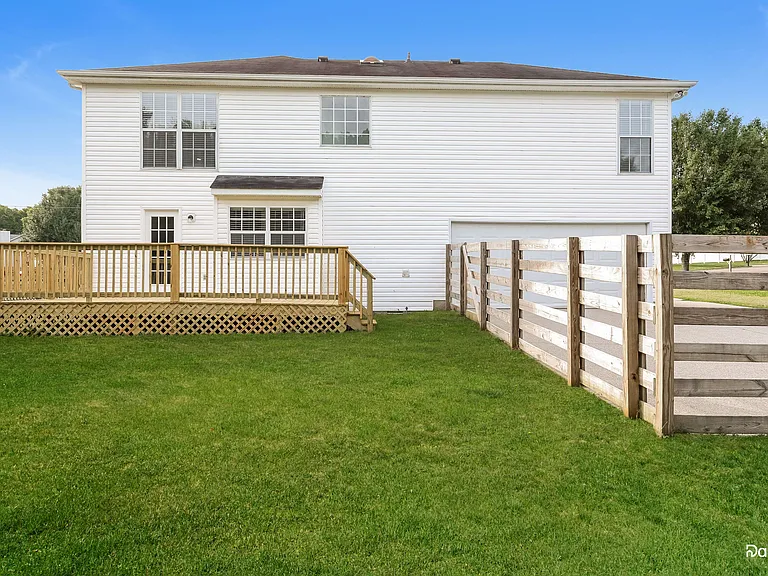 607 Rocky Ridge Cir — Photo 15