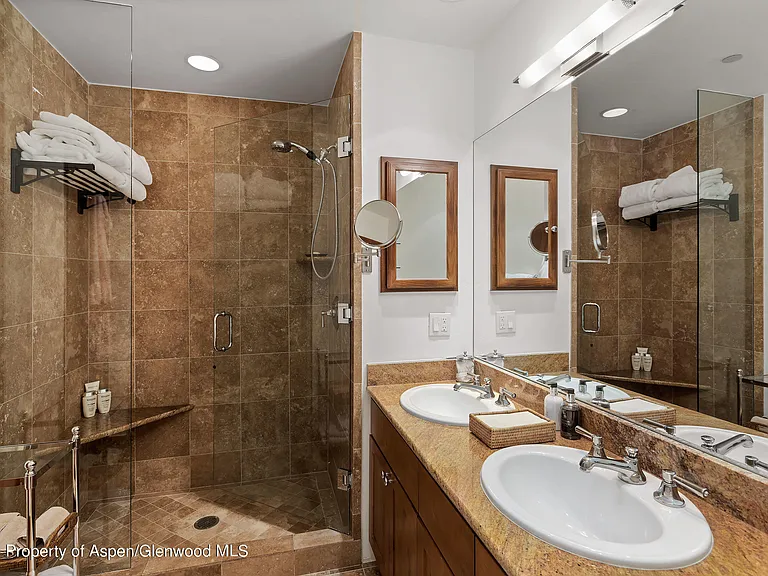 507 W Main St #C-101 — Photo 10