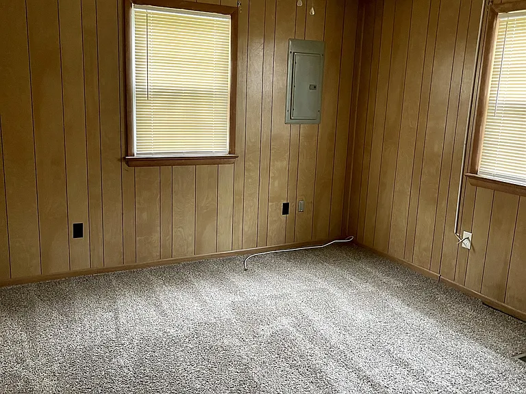 112 Poplar St — Photo 5