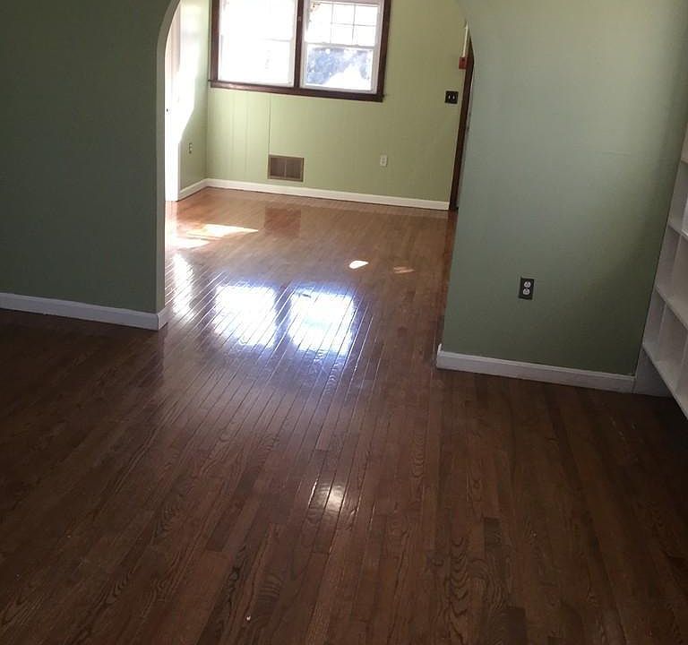 2nd image of 11 Lewiston St