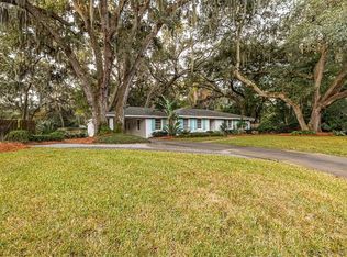 129 Druid Oaks Ln, Saint Simons Island, GA 31522