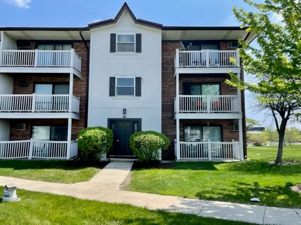 181 Gregory St APT 6, Aurora, IL 60504
