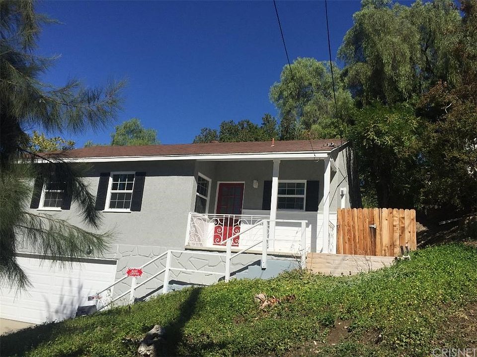 1st image of 21843 Providencia St