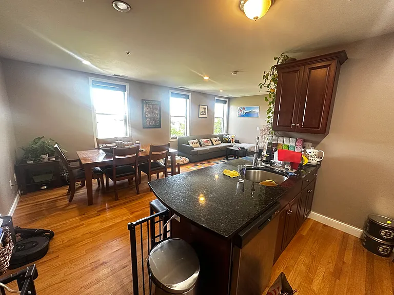 100 Fellsway W #302 — Photo 2