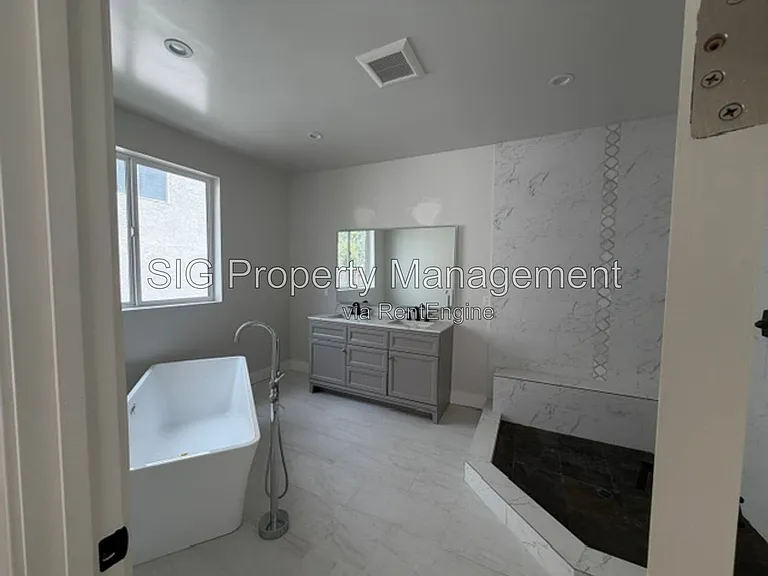 7420 Valaho Ln — Photo 17