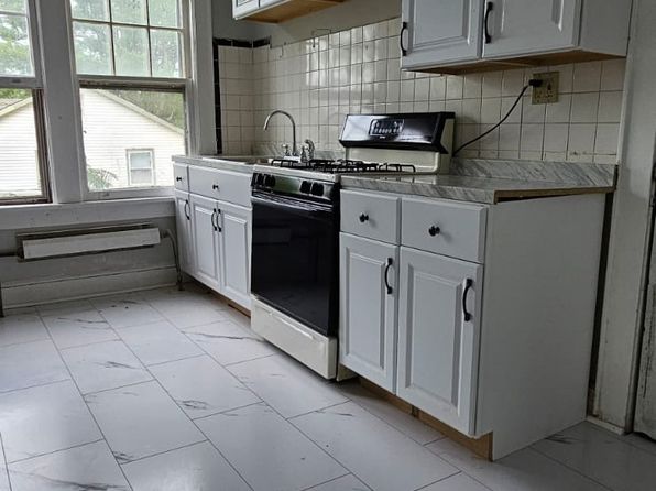 70 Stanton Corner Rd #4