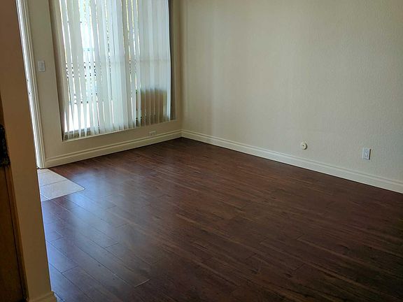 Living room/front door