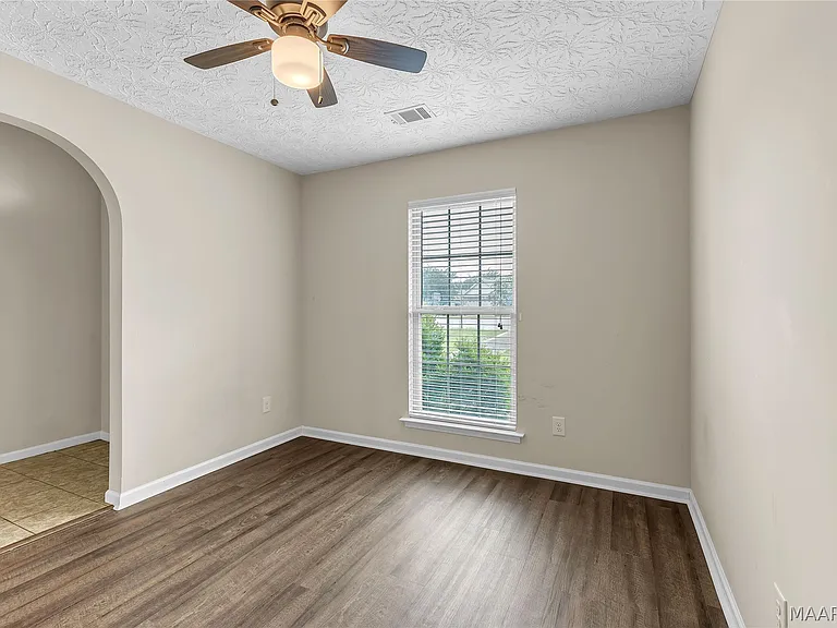 76 Zachary Cir — Photo 23